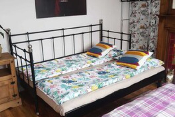 Room 18 of 18