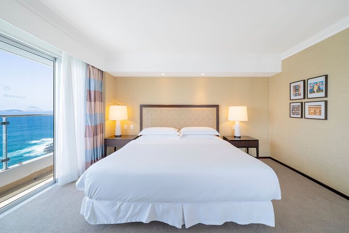 Room 44 of 256