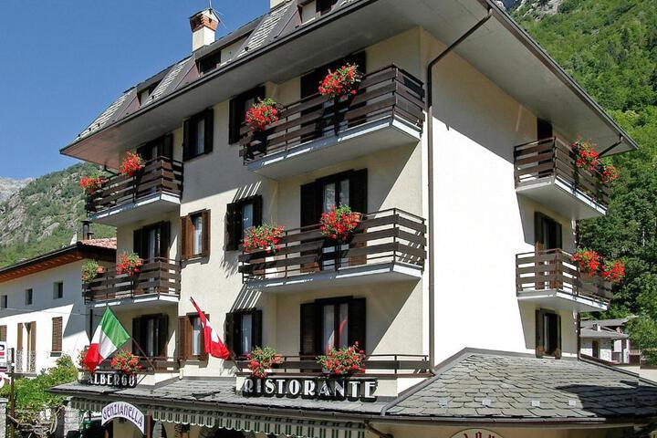 hotel Genzianella