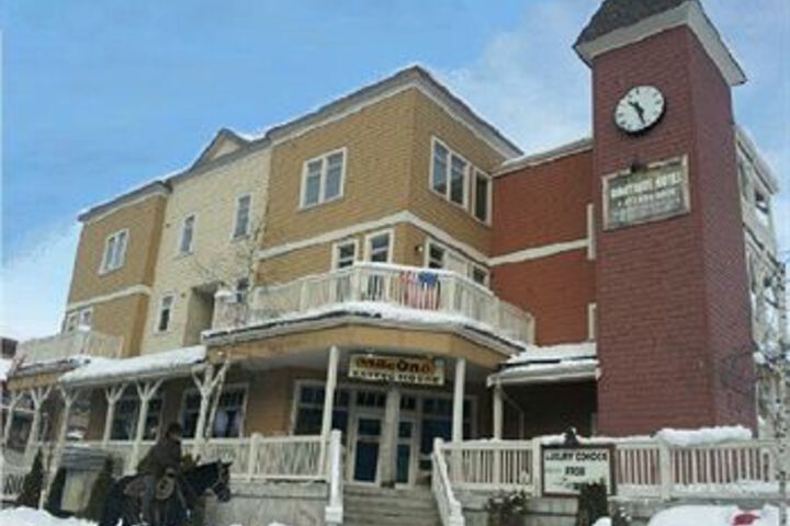 Exterior of Pemberton Gateway Village Suites Hotel