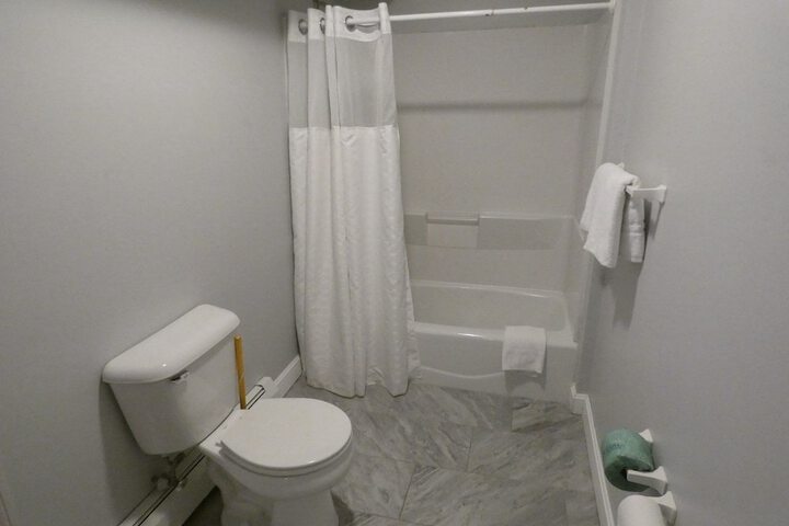 Room 77 of 98