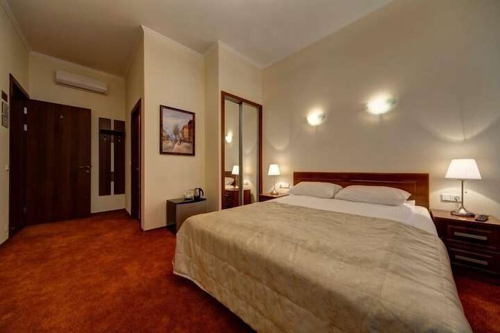 Room 19 of 58