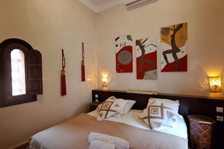 Room 3 of 68