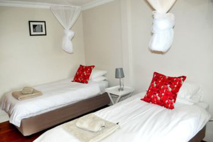 Fever Tree Manor