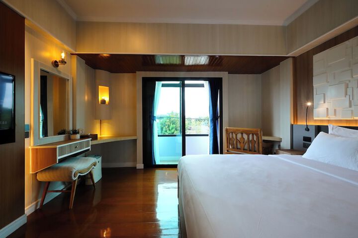 Room 50 of 86