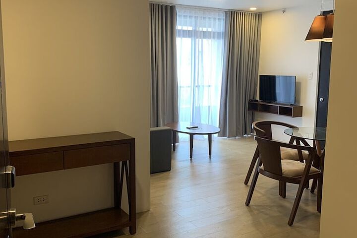 Room 10 of 85