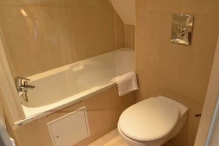 Clean Restrooms