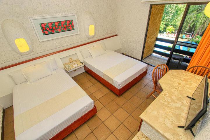 Photo 12