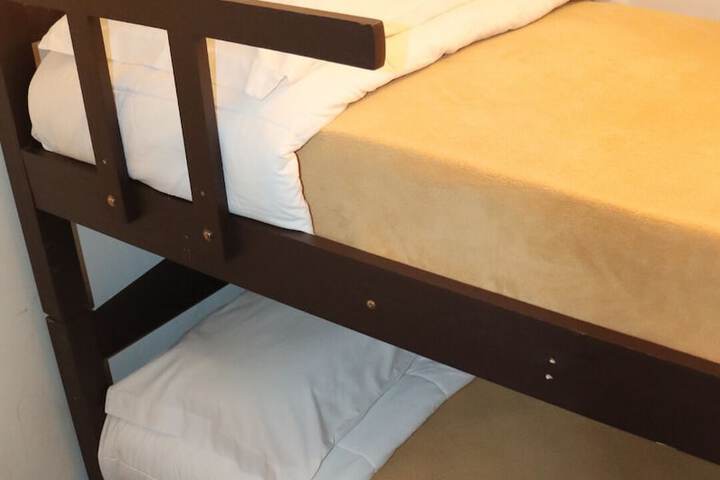 Room 5 of 75