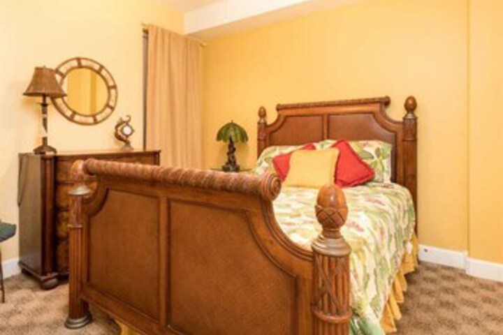 Room 146 of 155