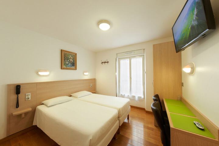 Room 19 of 43