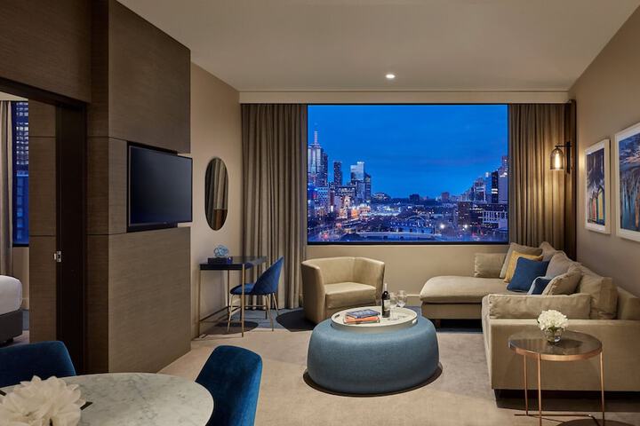 Room 6 of 70