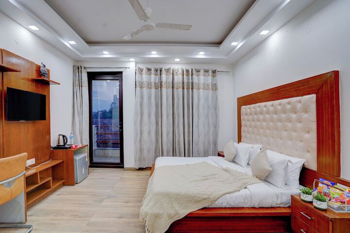 Room 16 of 39