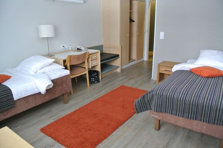 Room 7 of 87