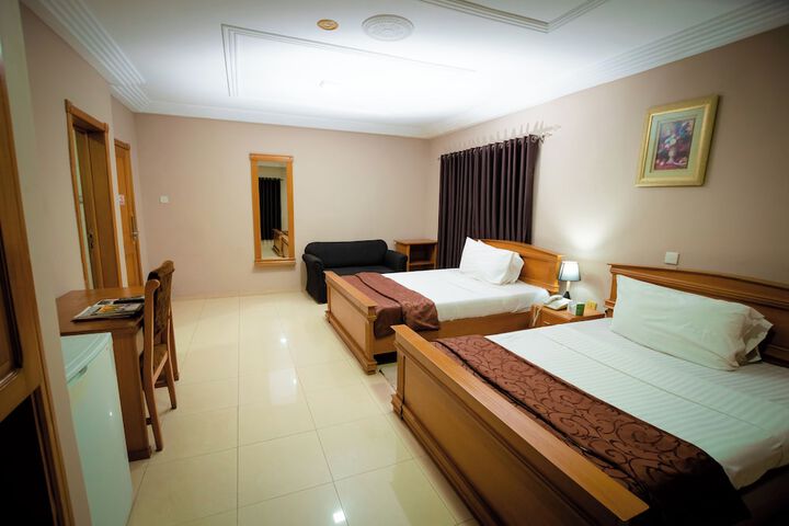 Room 38 of 67