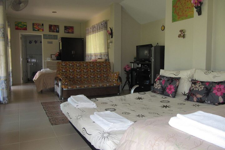 Room 5 of 49