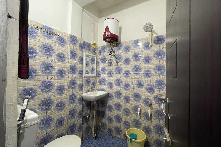 Room 17 of 21