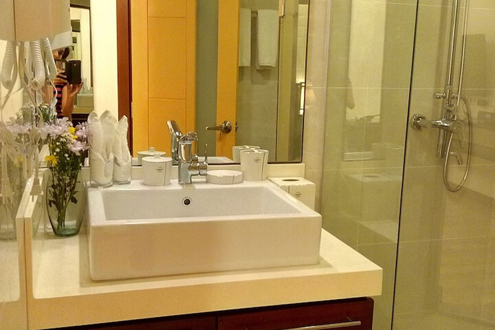 Room 32 of 41