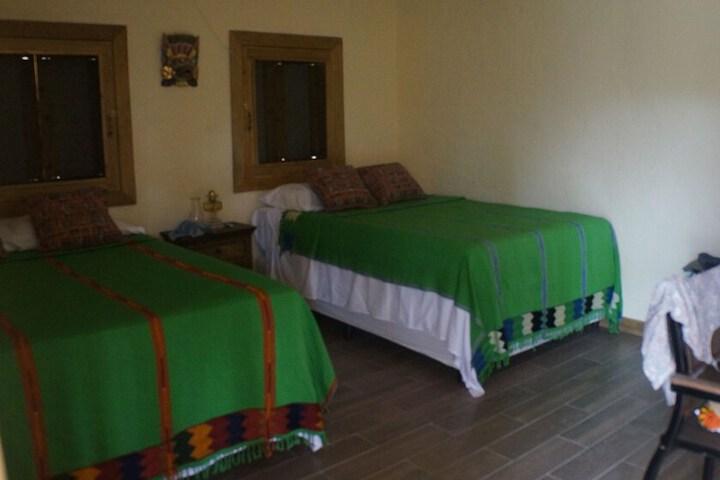 Room 14 of 64