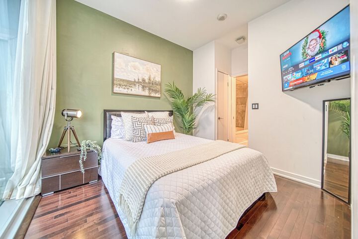 Room 10 of 56
