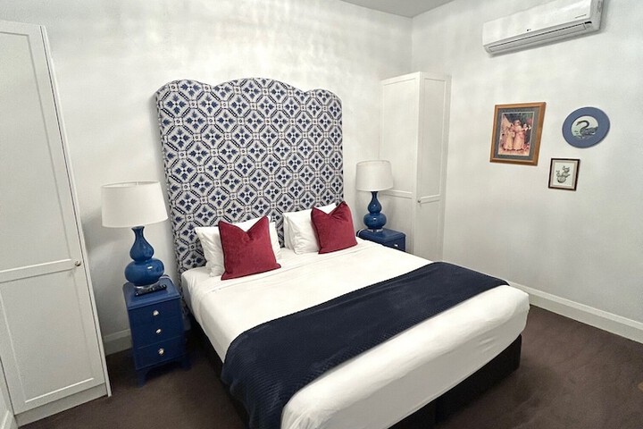 Room 26 of 47