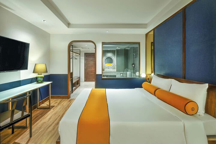 Room 8 of 64