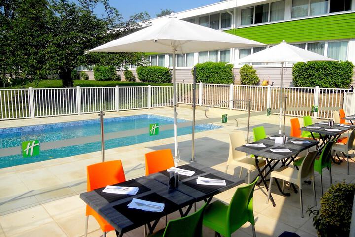 Hotel with Pool