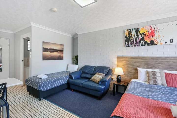 Room 2 of 26