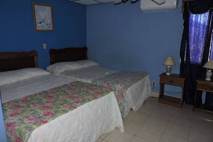 Room 9 of 65