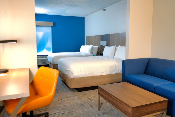 2 Queen Beds Suite (8 of 13)