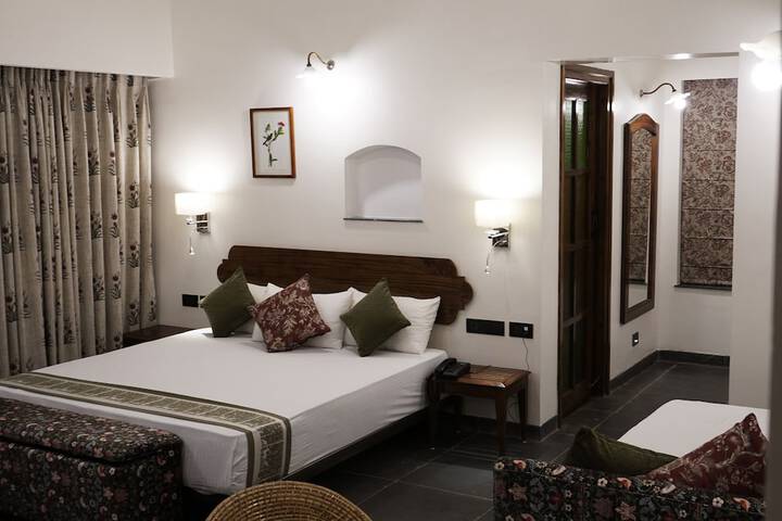 Room 15 of 50