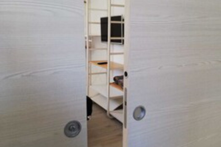 Room 33 of 35