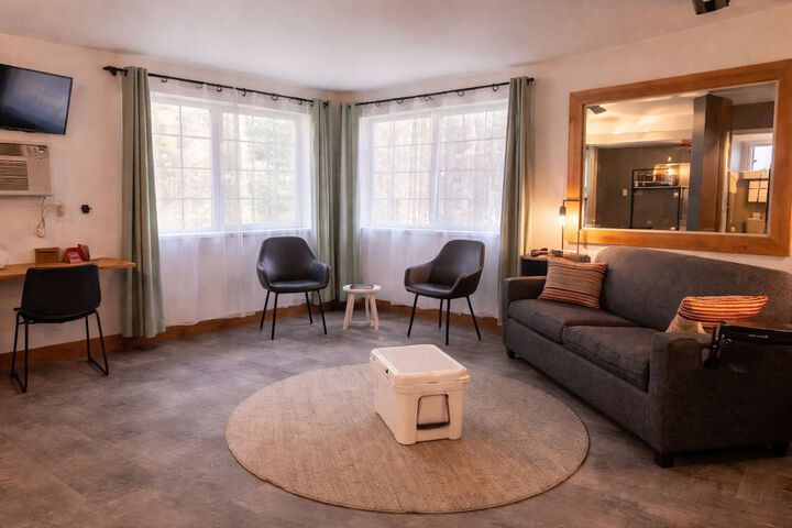 Room 7 of 38