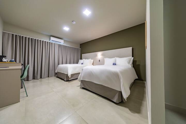 Room 25 of 97