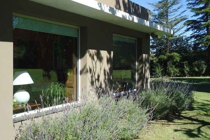 Hotel Exterior 43 of 54