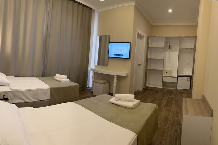 Room 30 of 121
