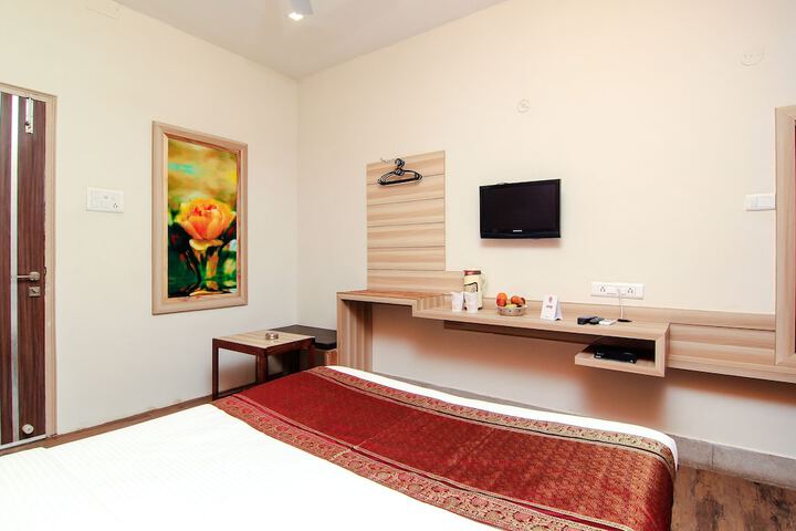 Room 25 of 34