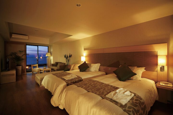 Room 12 of 225