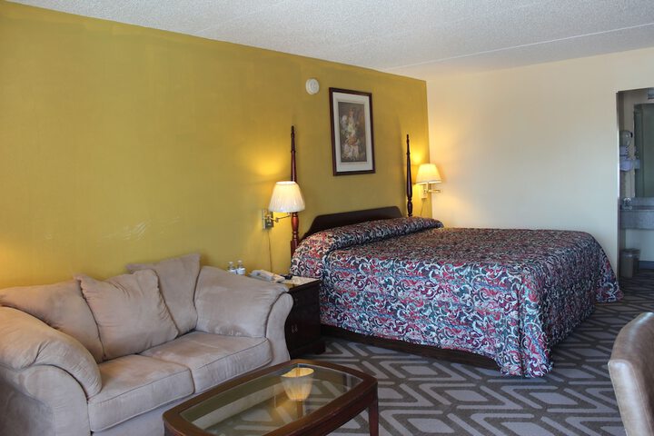 1 King Bed (14 of 20)