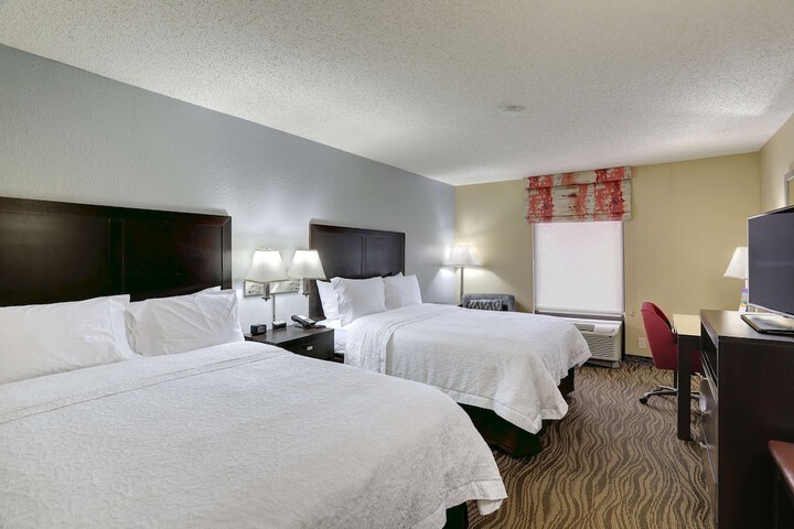 Room 9 of 34