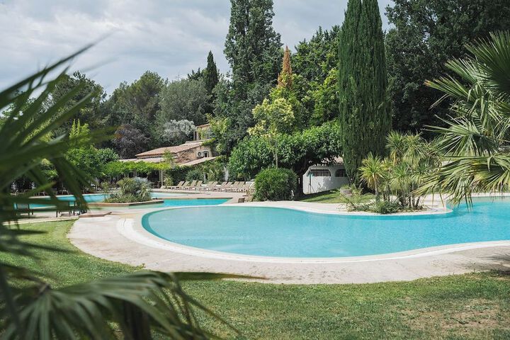 Pool 24 of 47