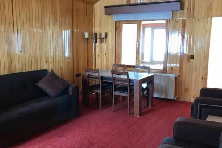 Room 8 of 26