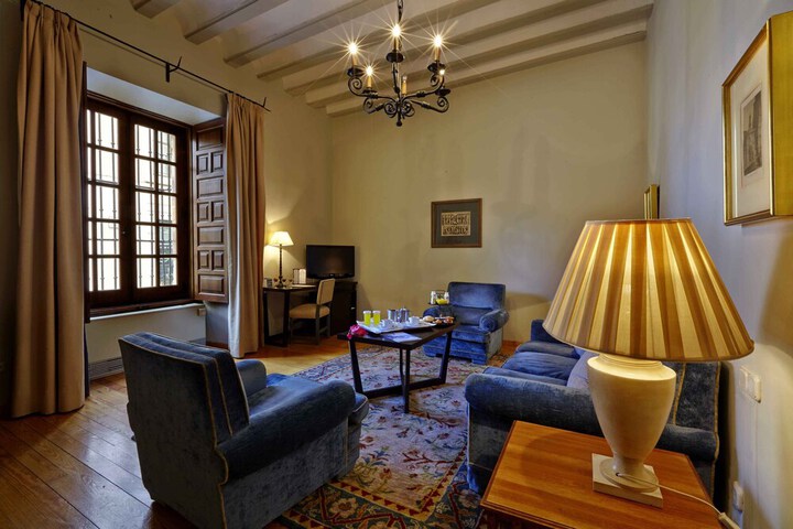 Room 14 of 45