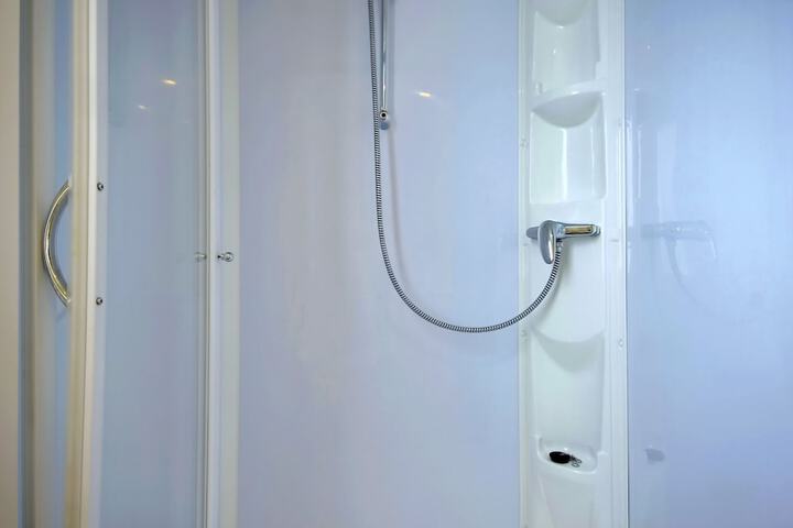 Room 7 of 14