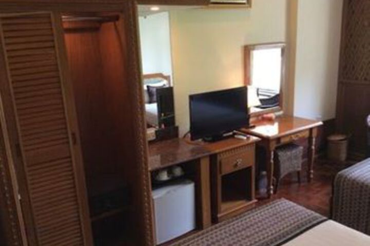 Room 17 of 26