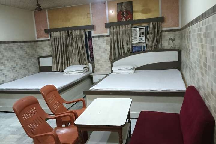 Room 18 of 29