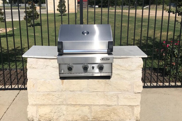 Property Grounds 36 of 40