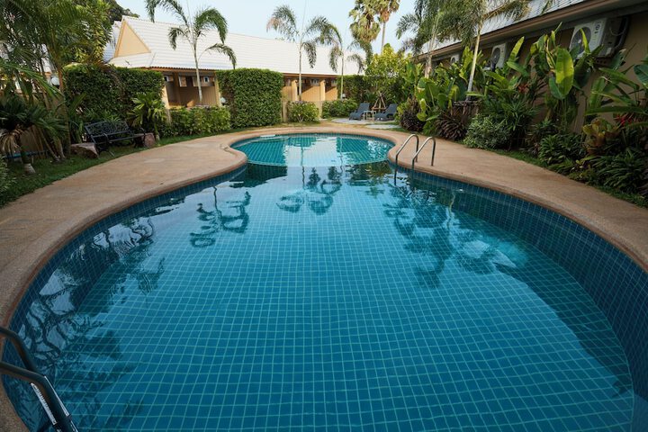 Pool 29 of 32