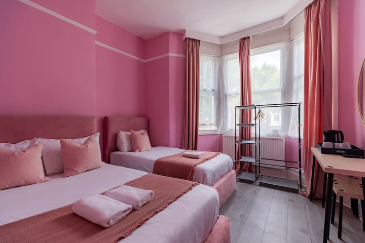 Room 58 of 146