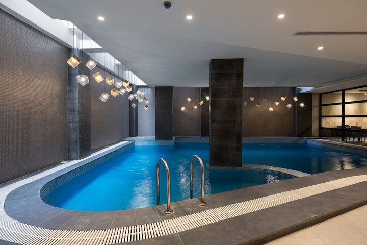 Pool 35 of 54